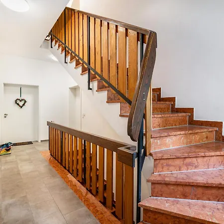 Haus Katharina 1 *