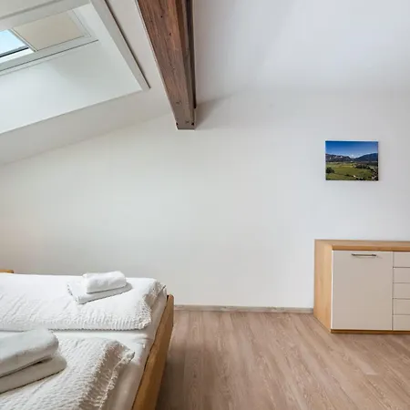 Haus Katharina 1 *